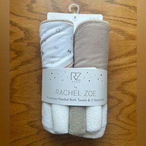 Rachel Zoe 2 Hooded Bath Towels and 3 washcloths